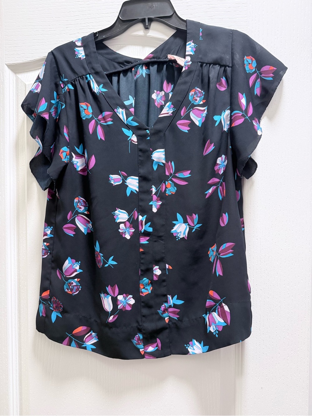 Philosophy Navy Floral Flutter-Sleeve Blouse